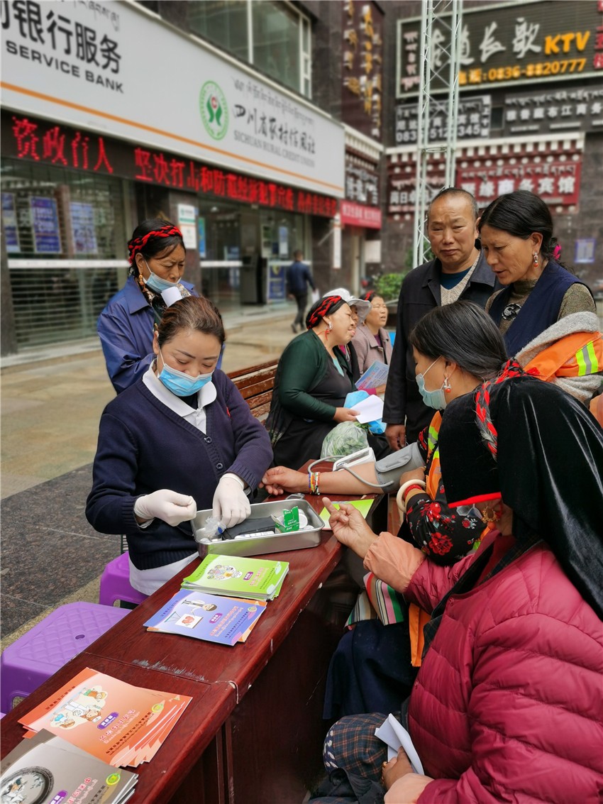 楊敏.jpg 楊敏.jpg